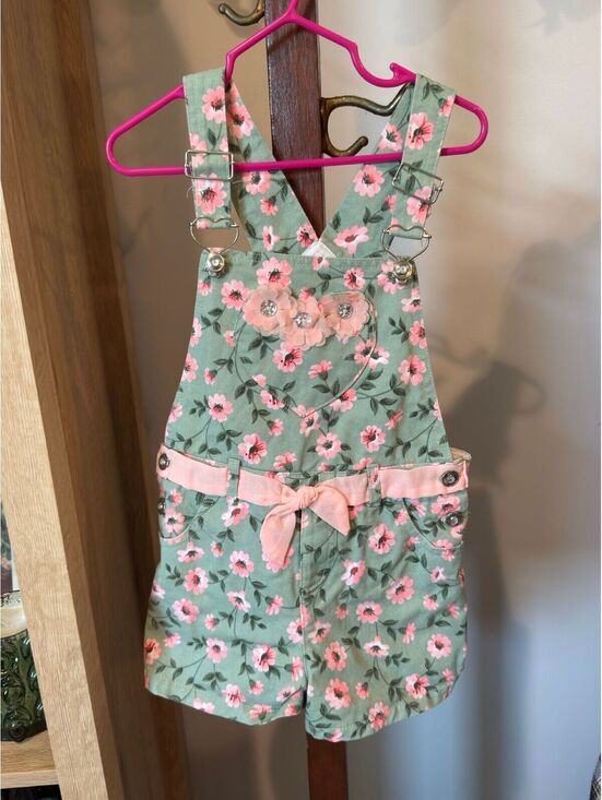 Other - 8. Girls Floral Overalls Size 6